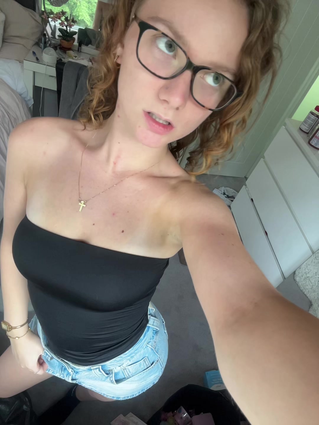 @millielouiseleonard
