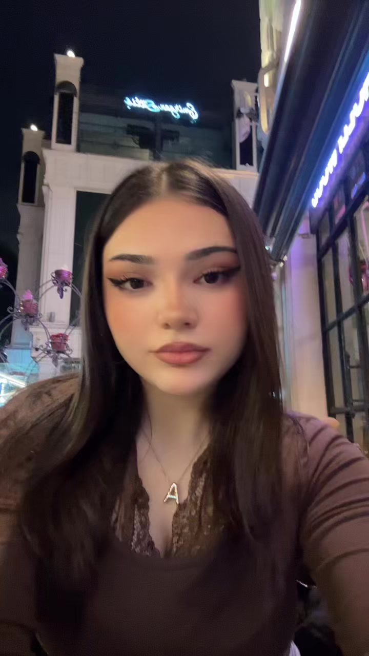 @⃟