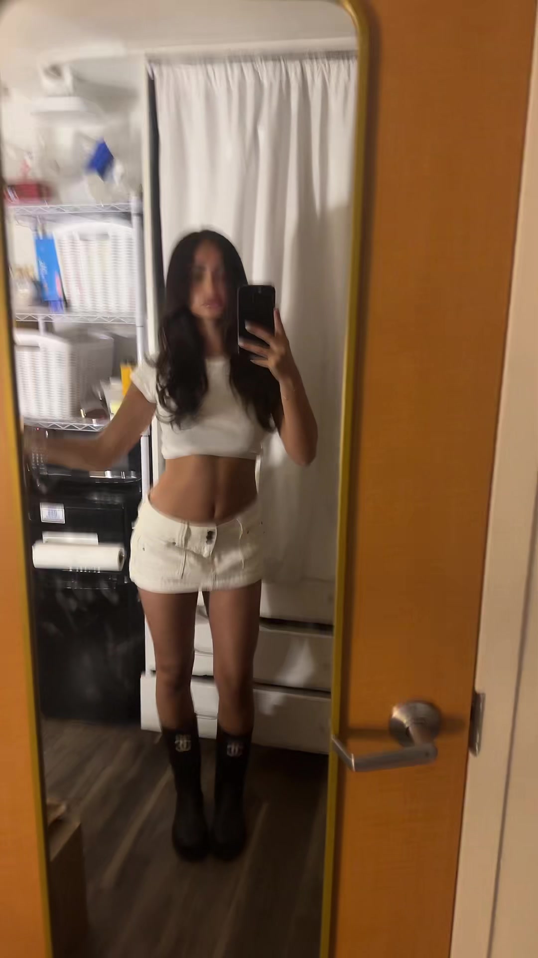 @ella
