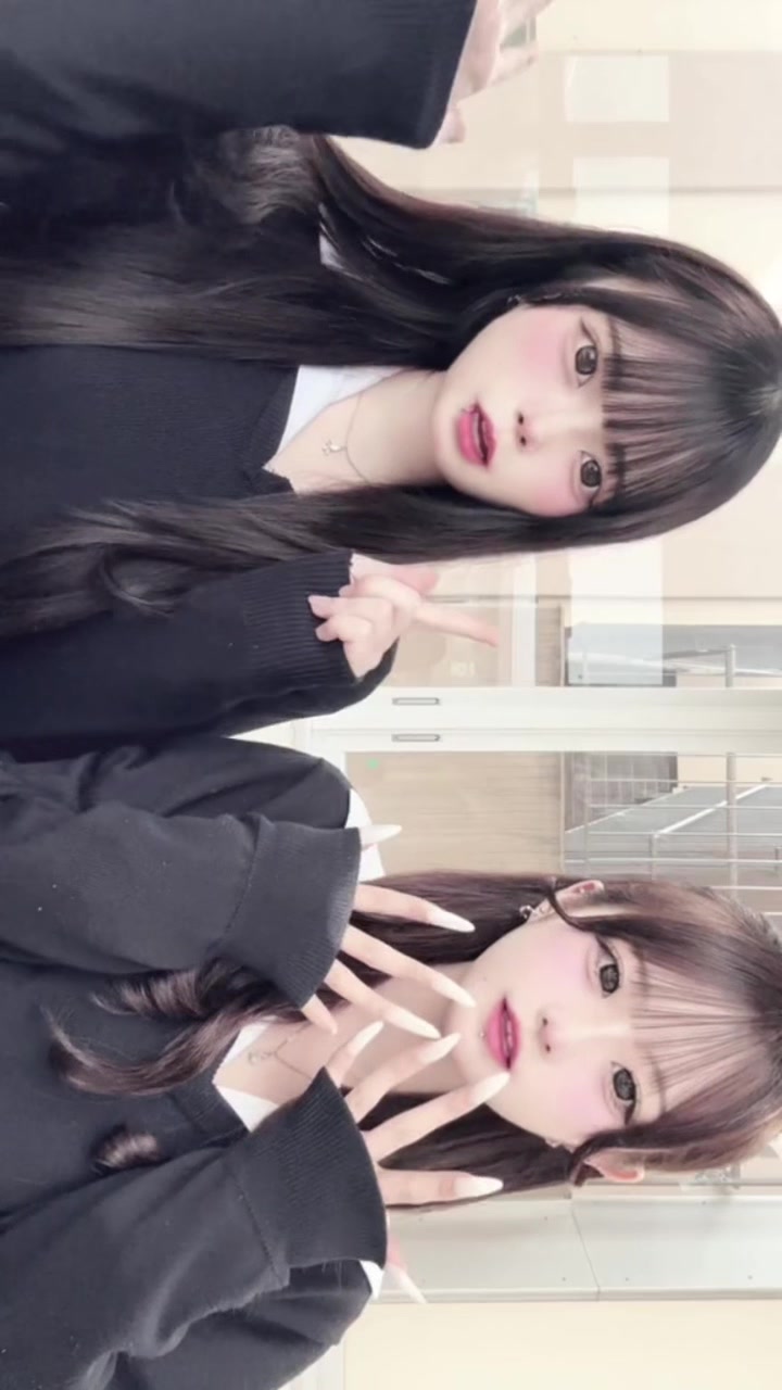 @やまりー