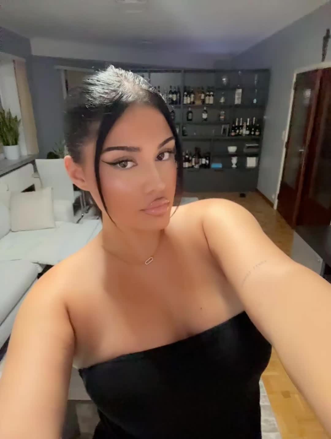 @inushja 🇦🇱