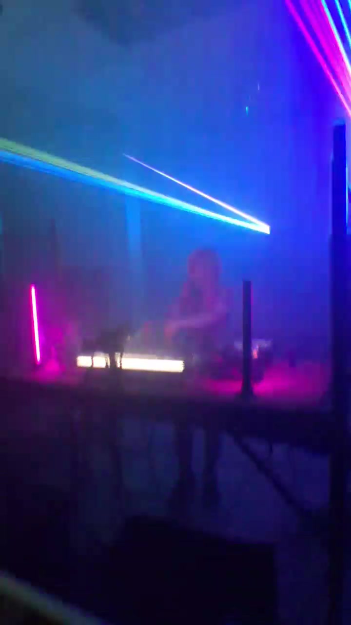 @Crazypink