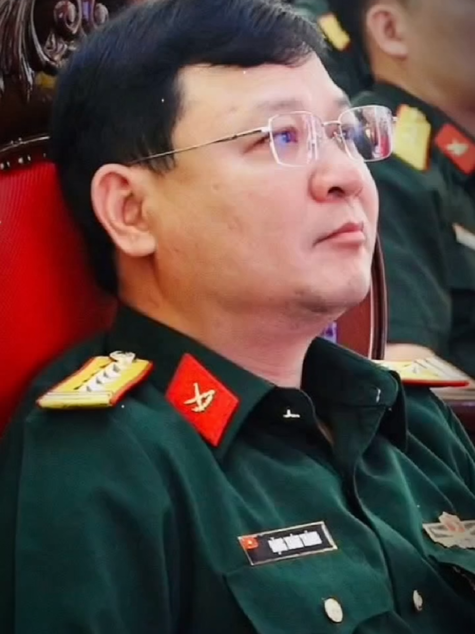 @Tiểu Sử