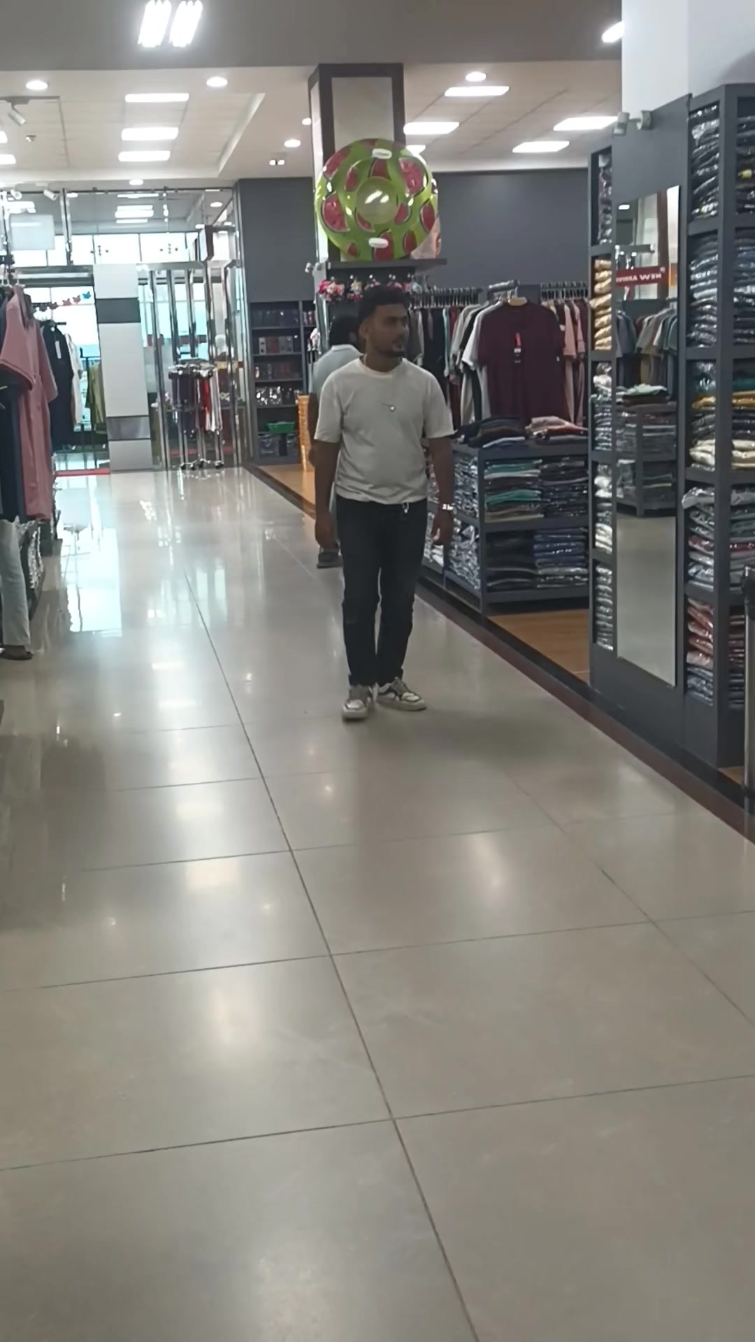 @Ďhanpat Řauniyar