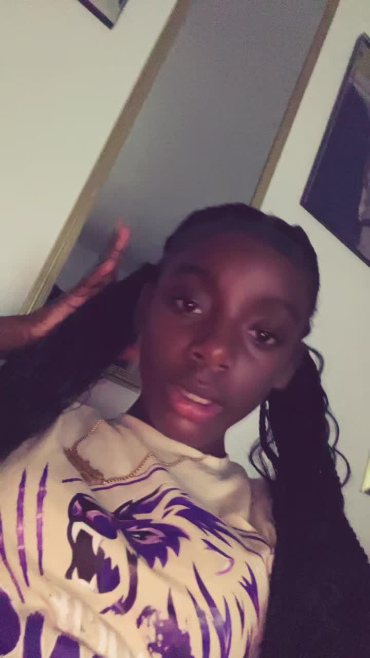 @_2exclusivekari💕🦋