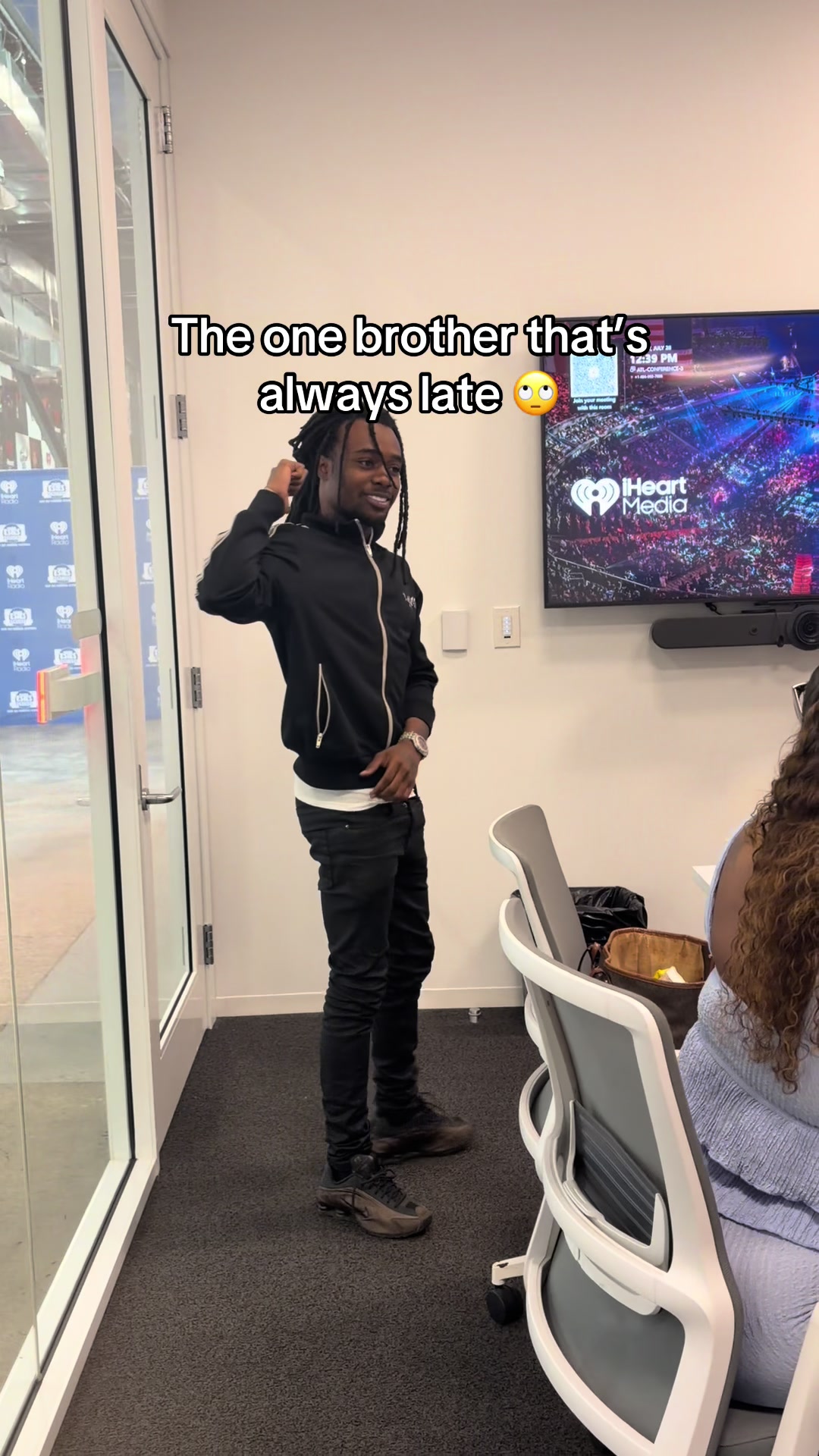 @D.y.k