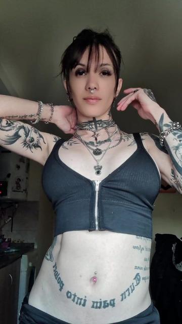 @🦂🖤♔♱A𝖓𝖌𝖎𝖊 𝕱𝖔𝖝♱♔🖤🦂