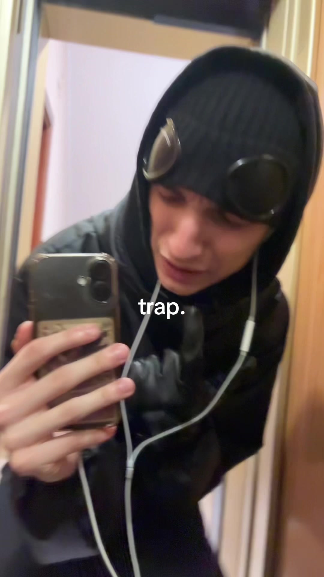 @Reskyu
