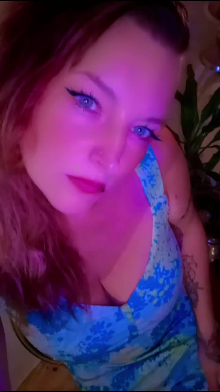 @ₕₑₐd🦋 Qᵤₑₑₙ Wₒₙₙᵢₑ