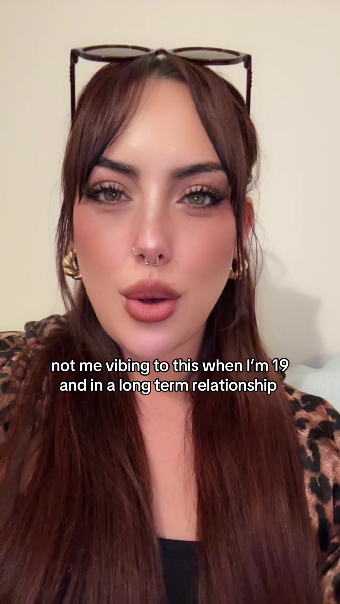 @LEASHBIAN 😈