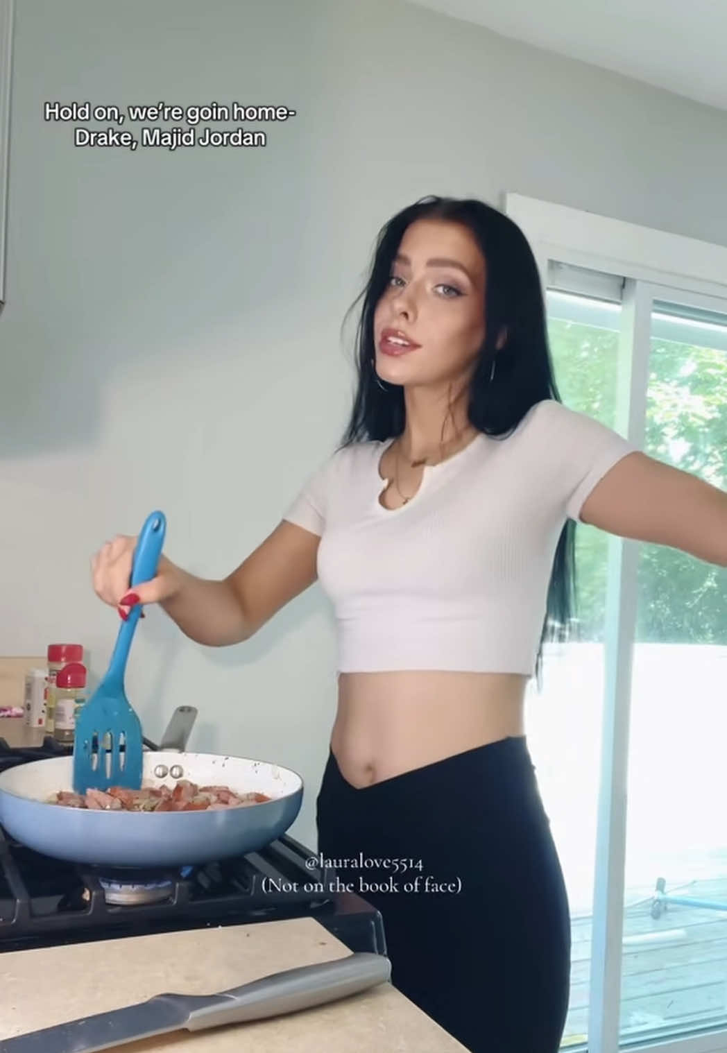 @LauraLove