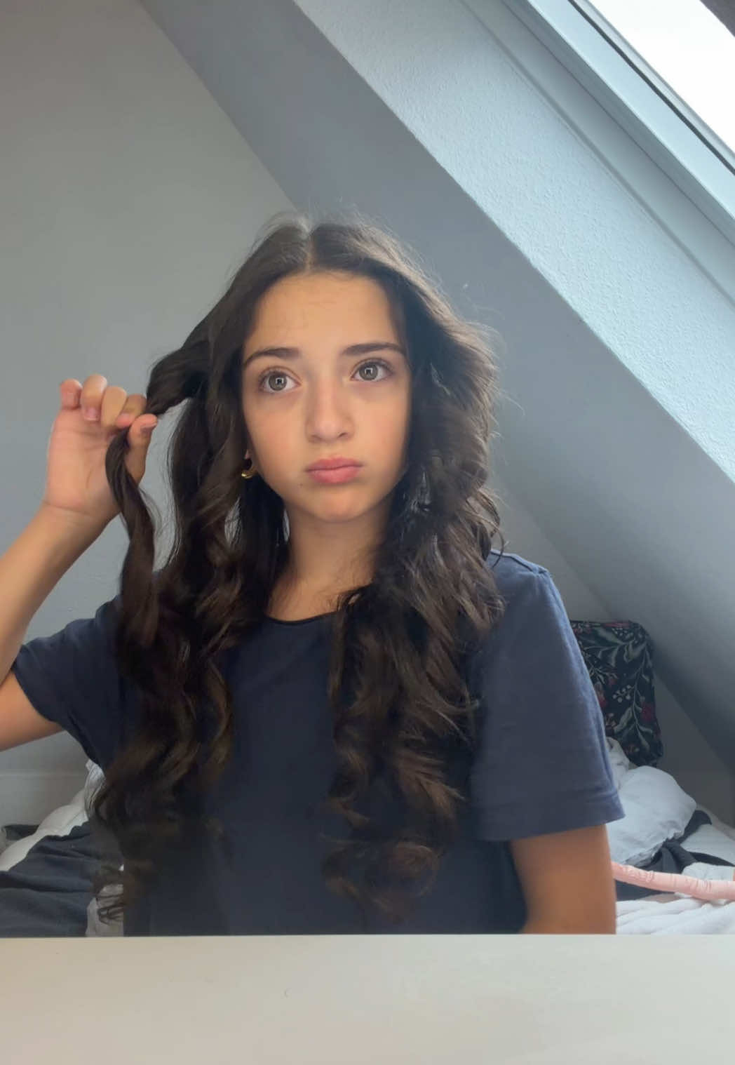 @𝐄𝐋𝐈𝐒𝐀𝐁𝐄𝐓𝐇🍒