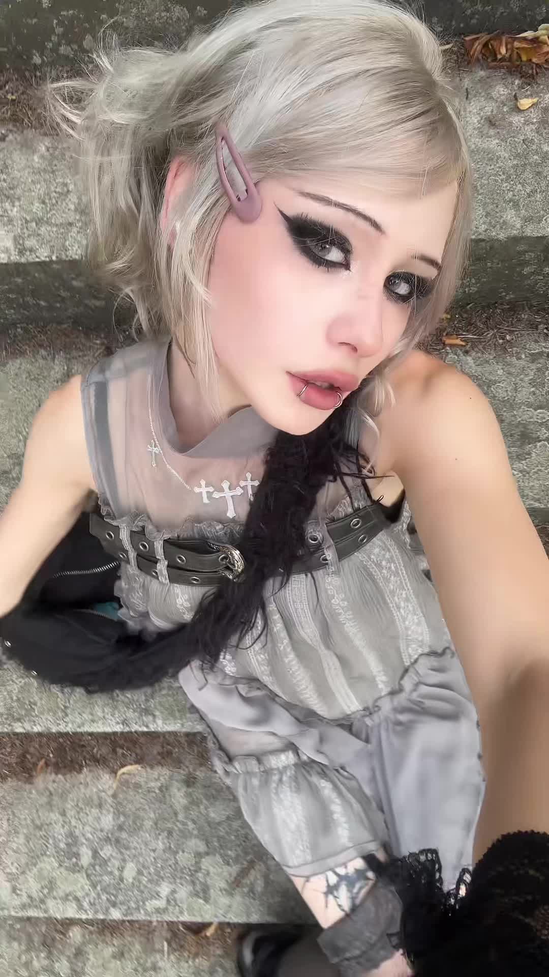 @lissnessq
