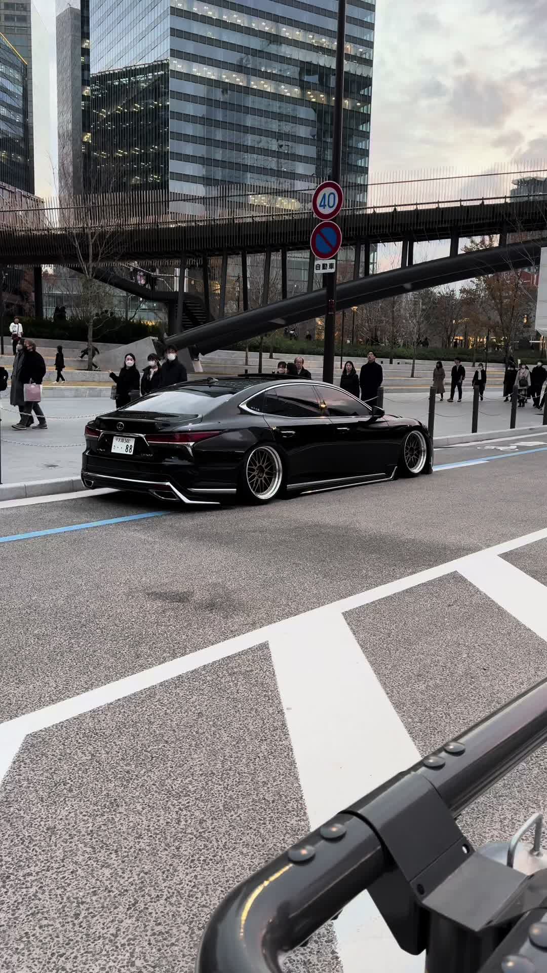 @よしこ