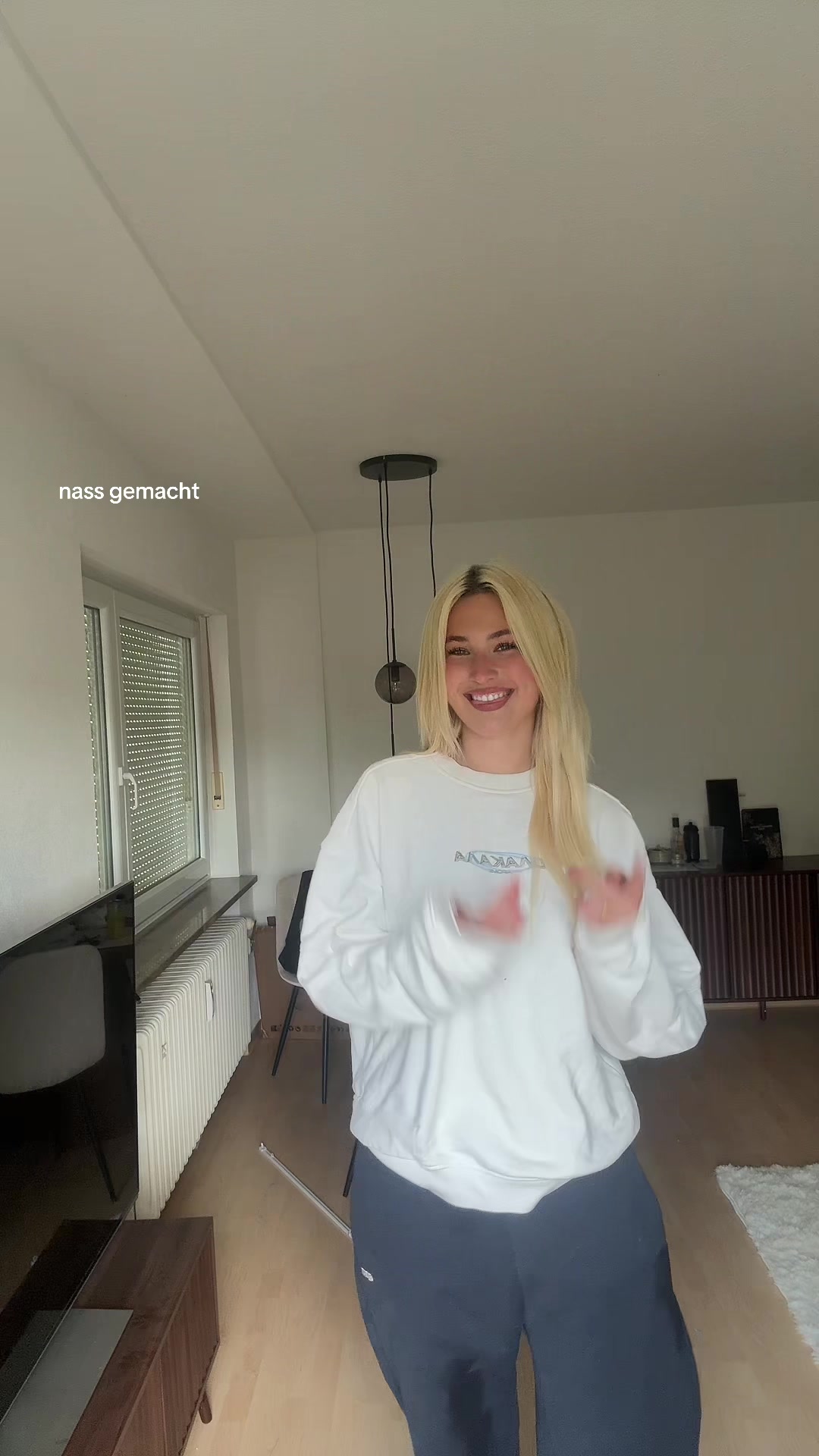 @annaBella