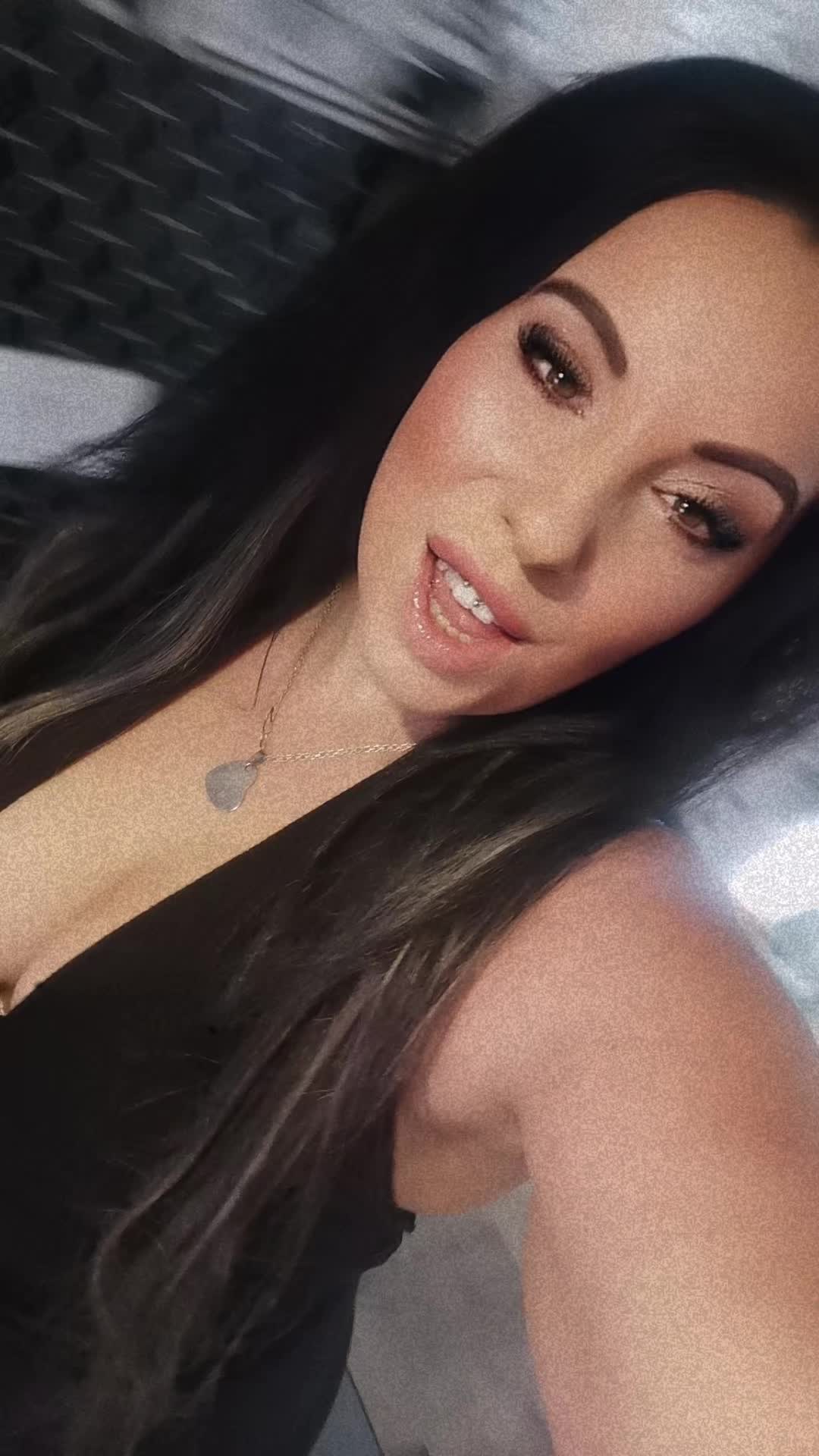@Badgirl1805