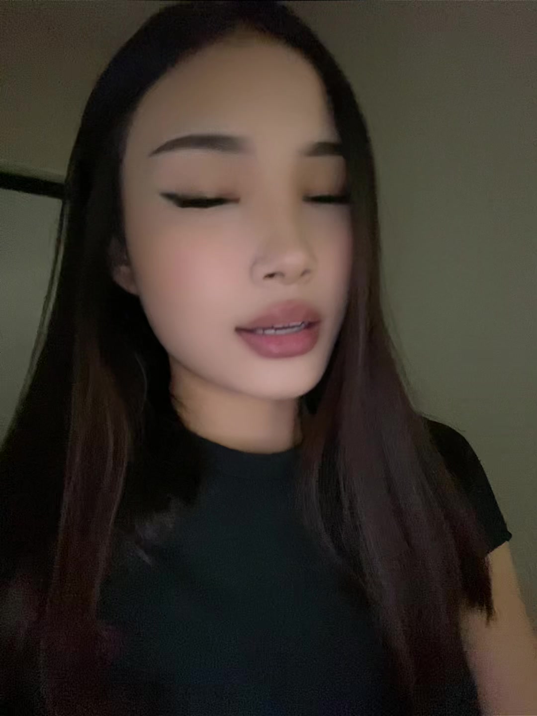 @Molya