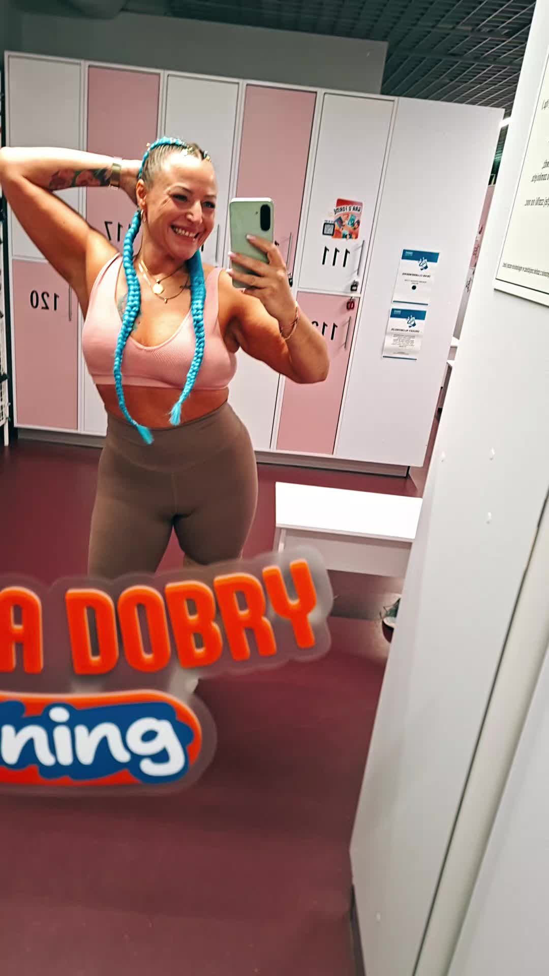 @kroliczekhop*