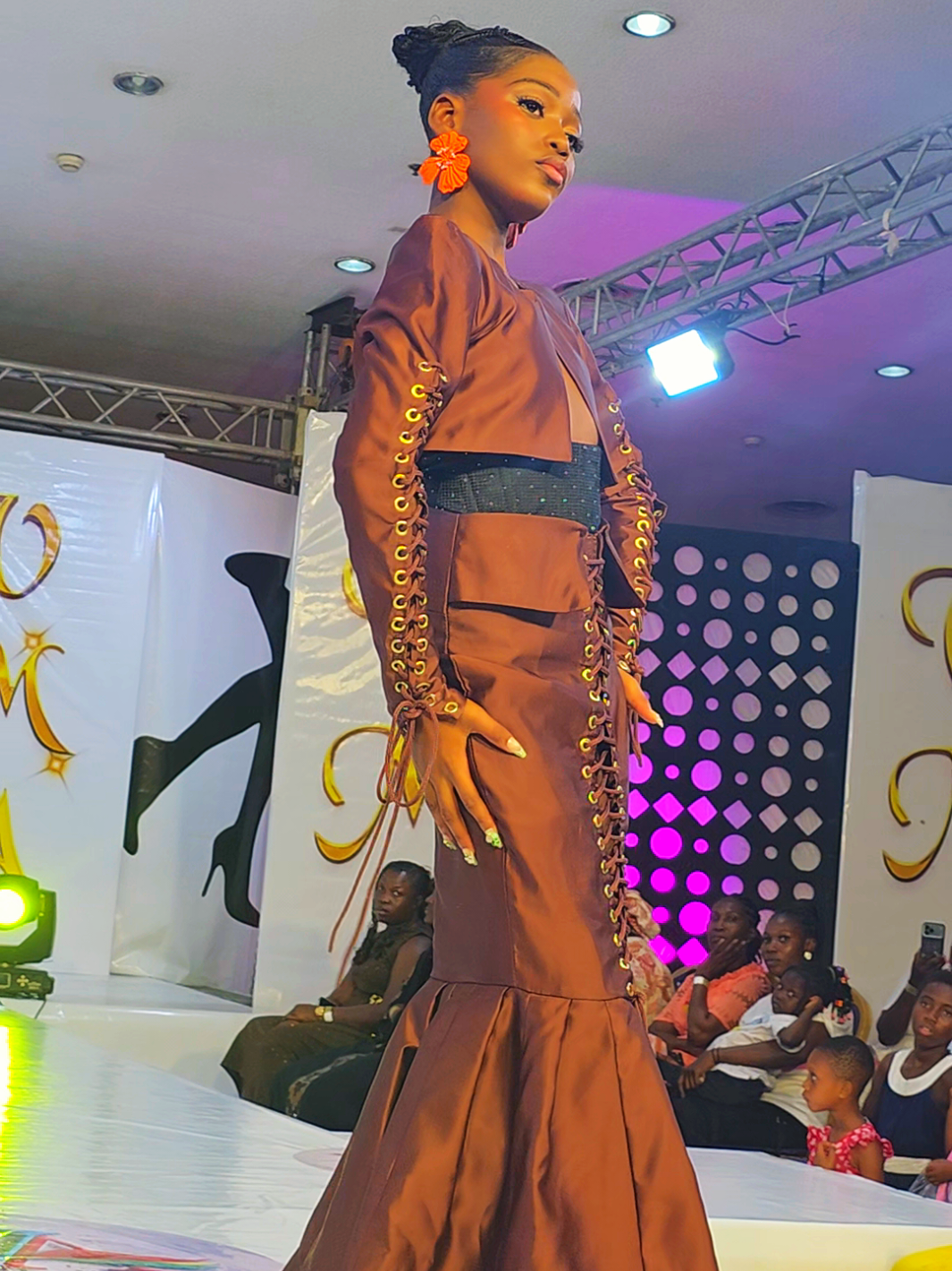 @Model Effe