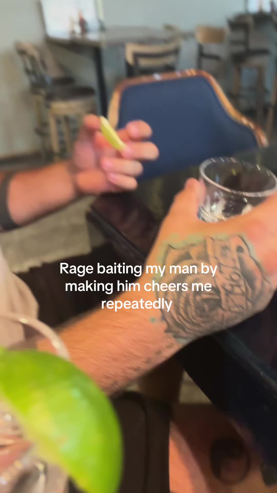 @wholelottalili