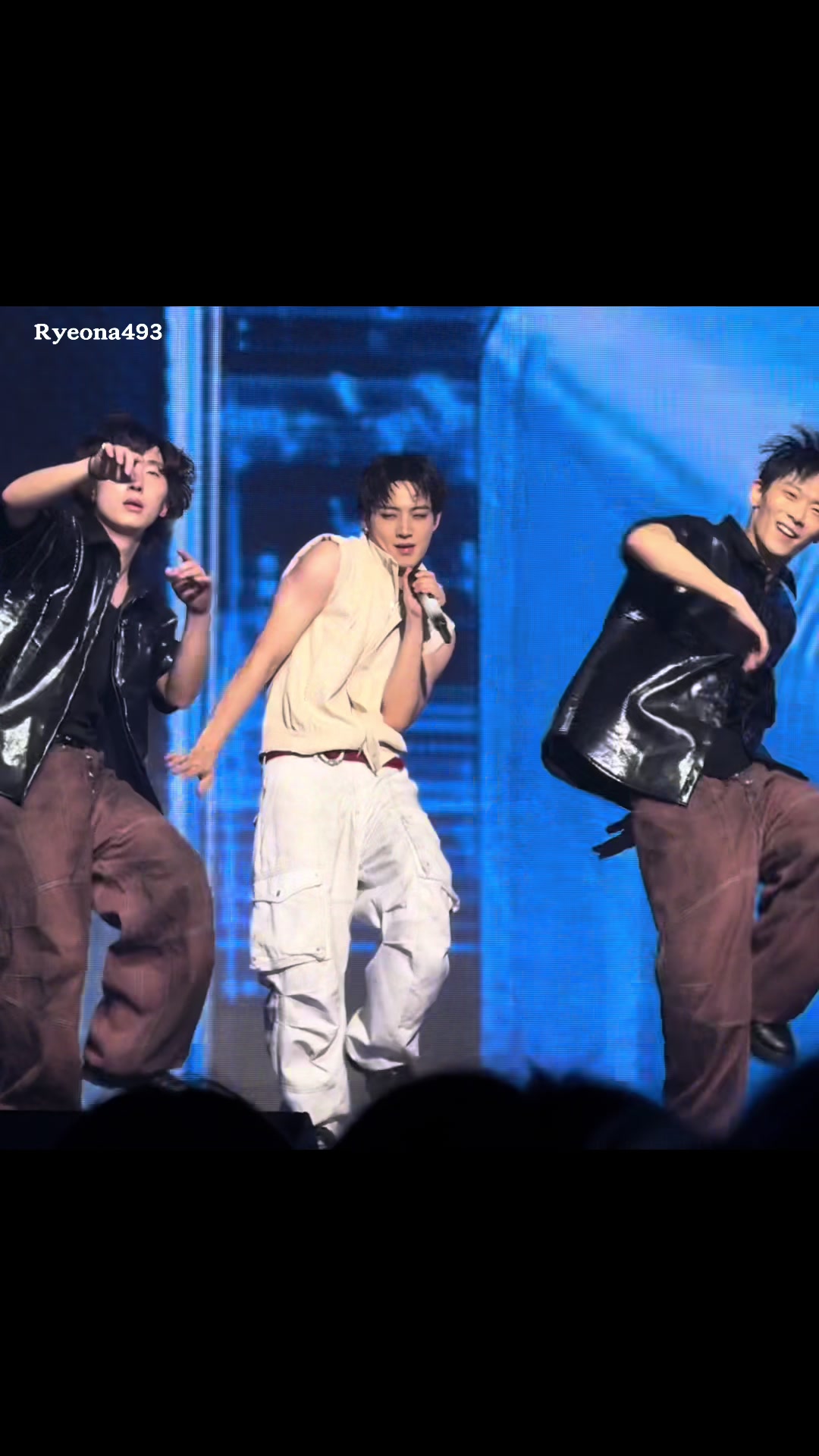 @Nanaahgase
