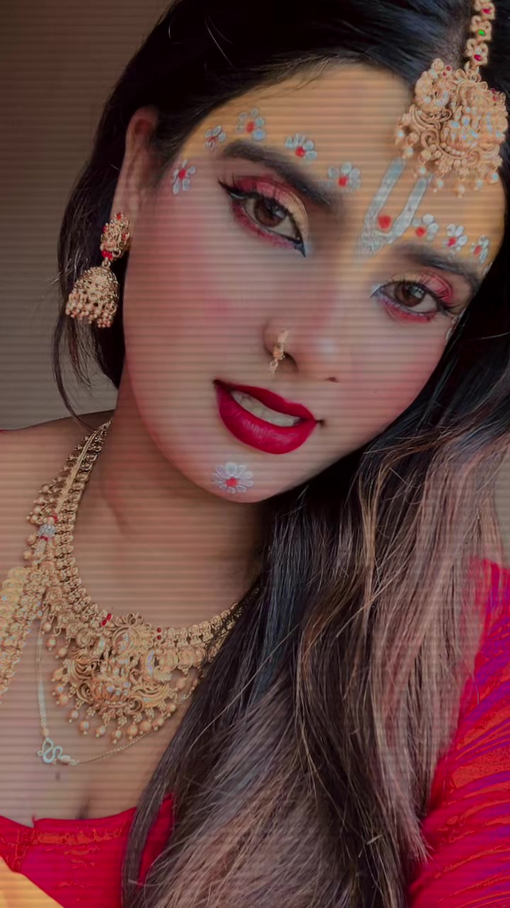 @Bhojpuri Queen 👑