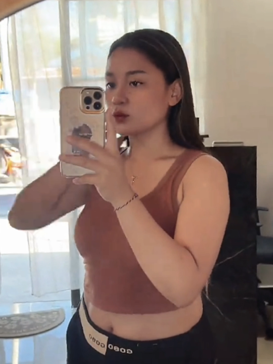 @Gemoy Menggigit 🍑