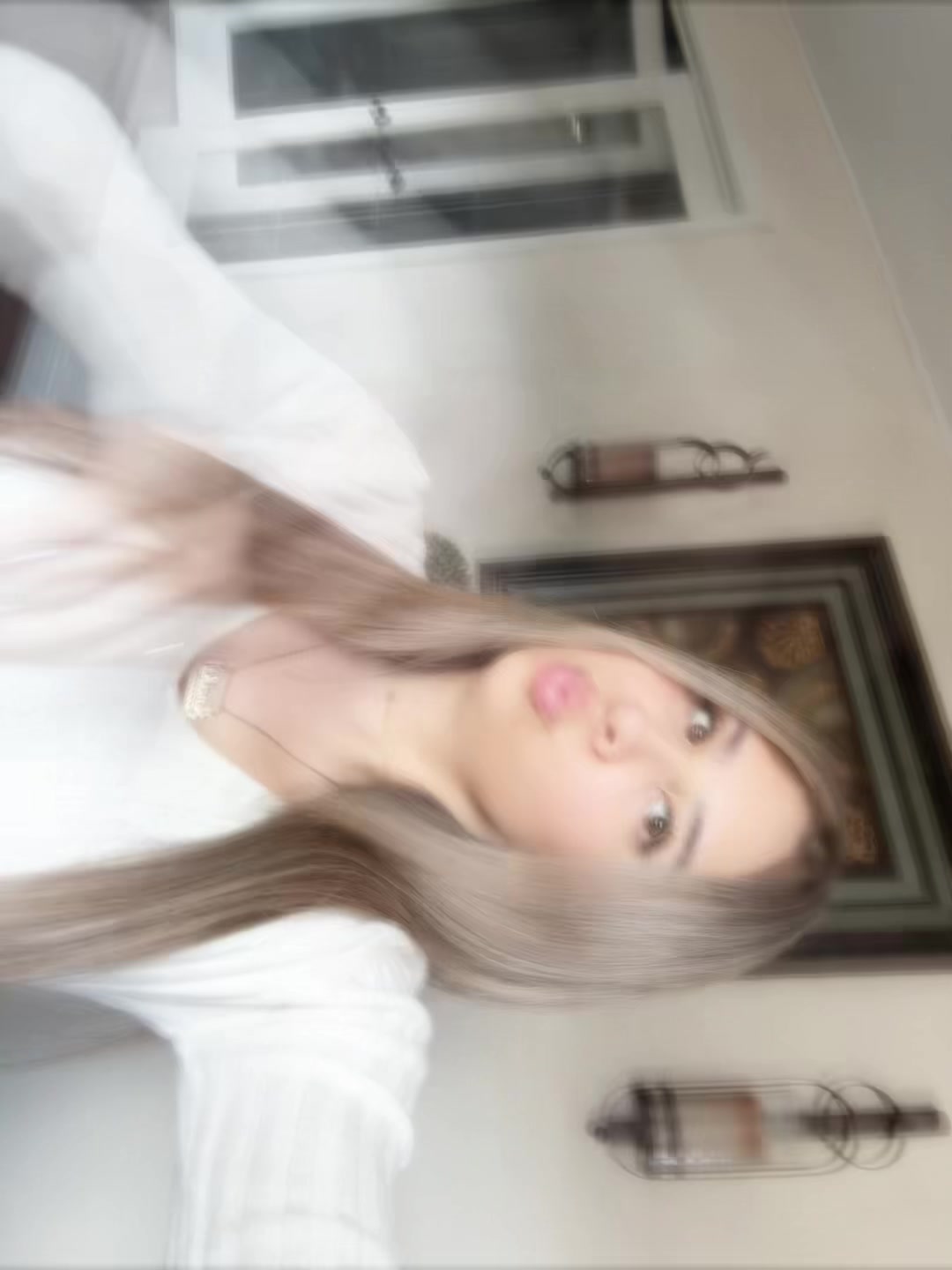 @𝒜𝓃𝒶𝒽𝒾 🩰