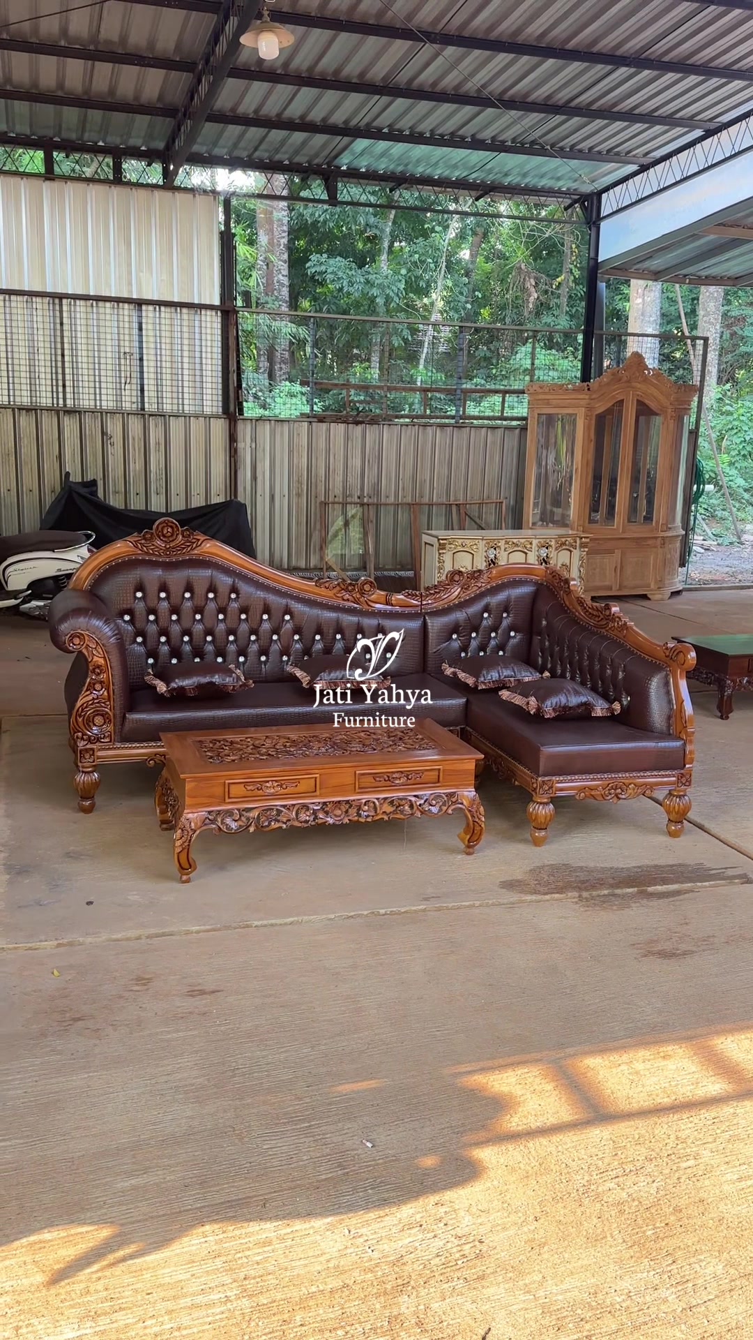 @Jati Yahya Furniture