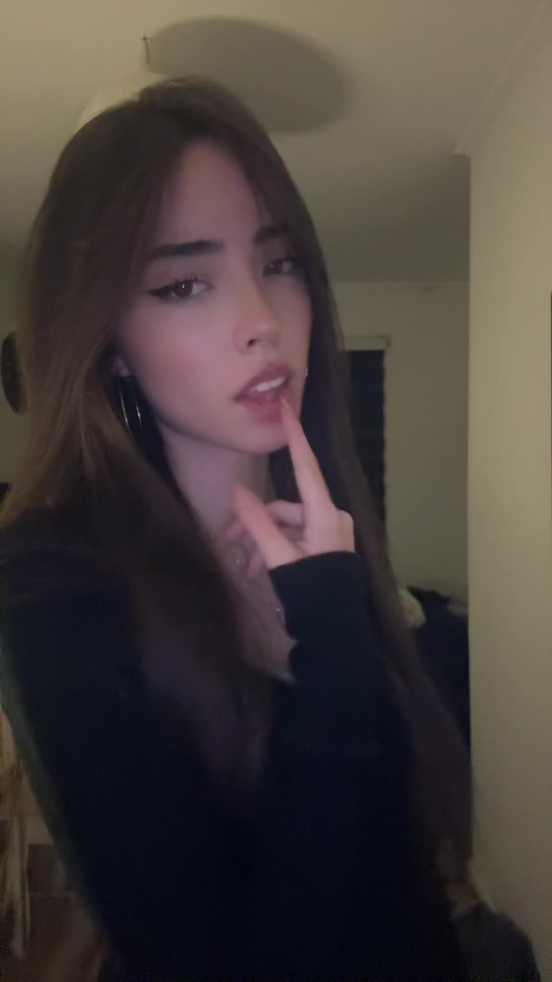 @𝔪𝔞𝔯𝔱𝔥𝔞 𝔤𝔯𝔞𝔠𝔢 ♱