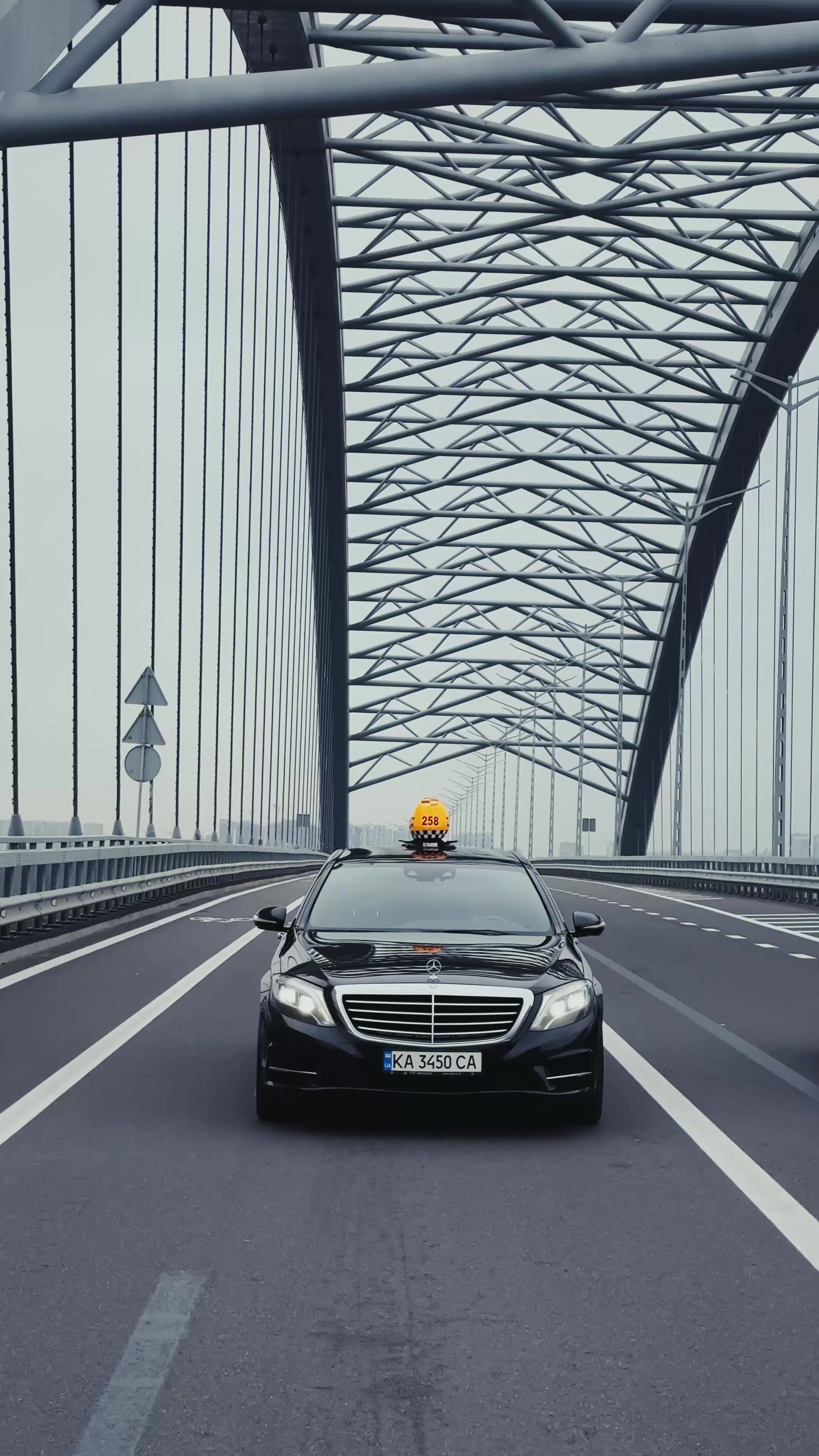 @Elit Taxi Kyiv