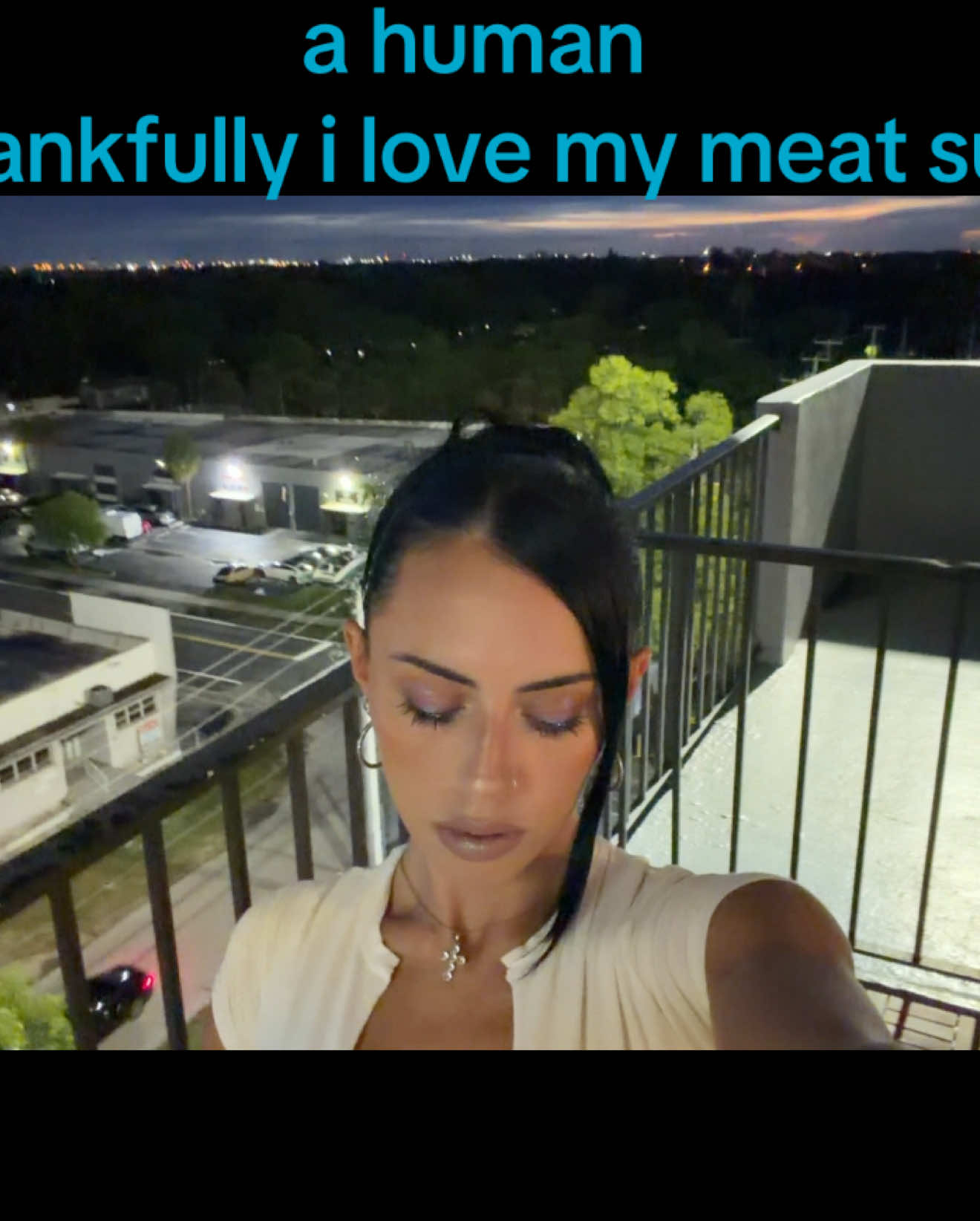 @latinakoukla