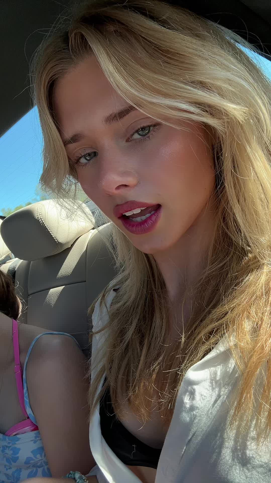 @addiefeeeley