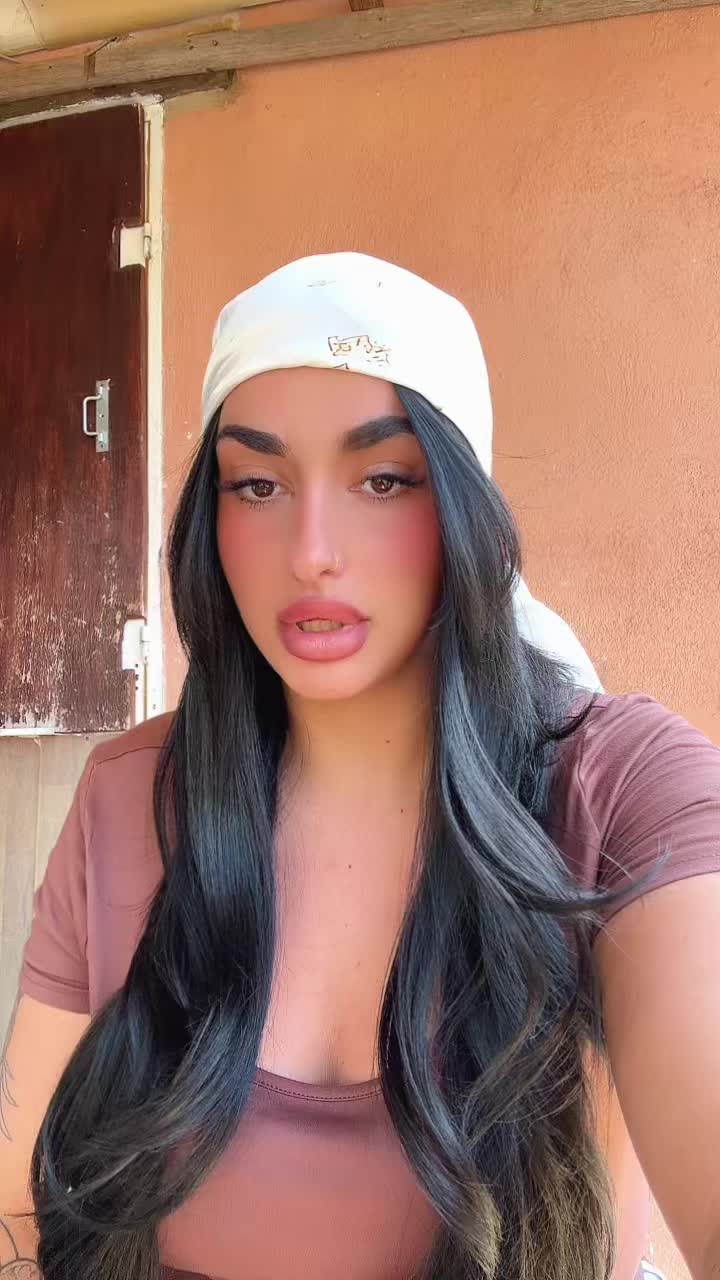 @8h04