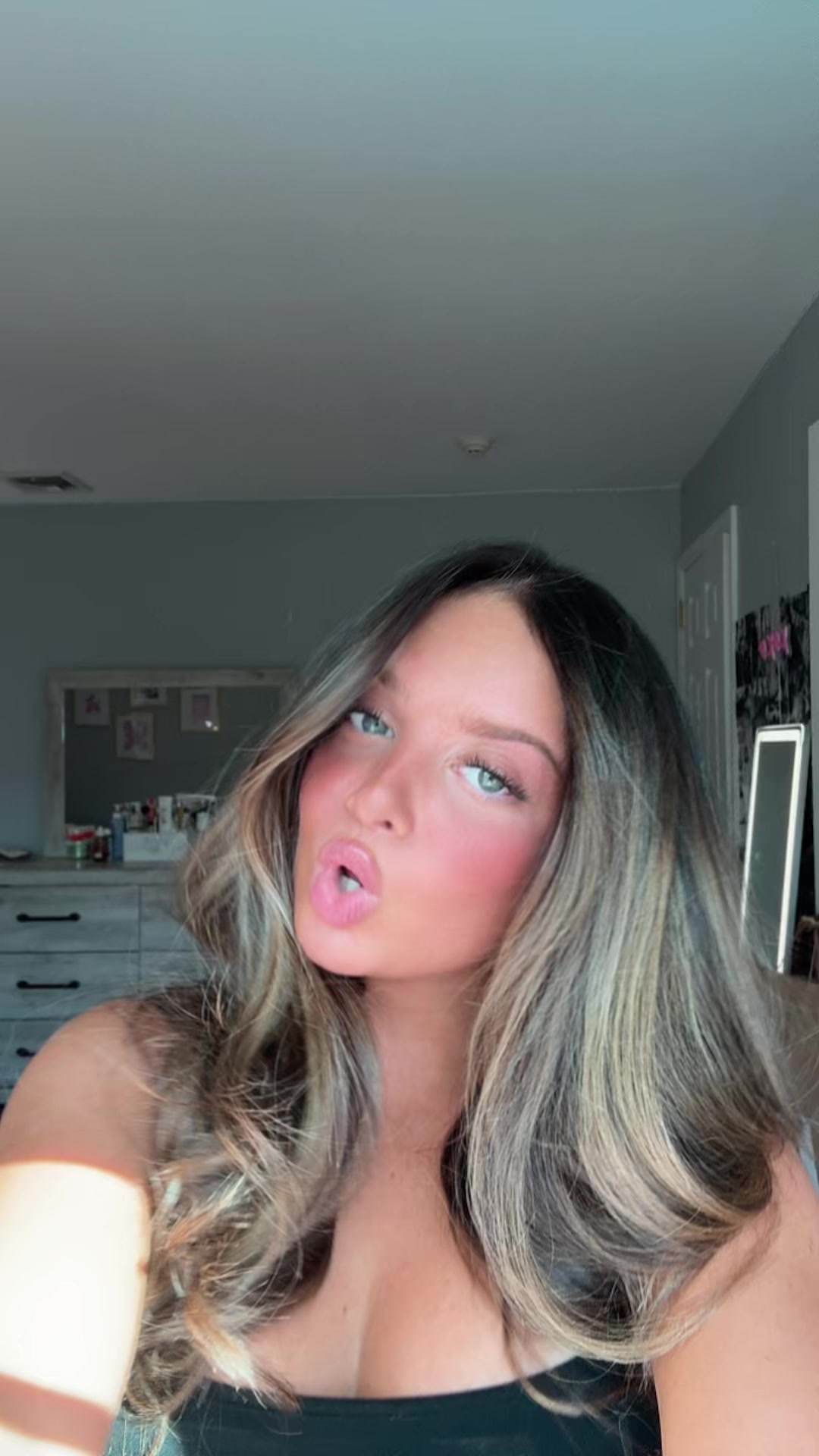 @livcollins