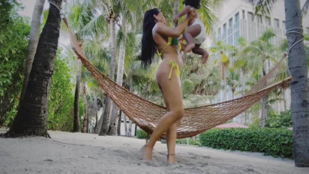 @JULIE🥭
