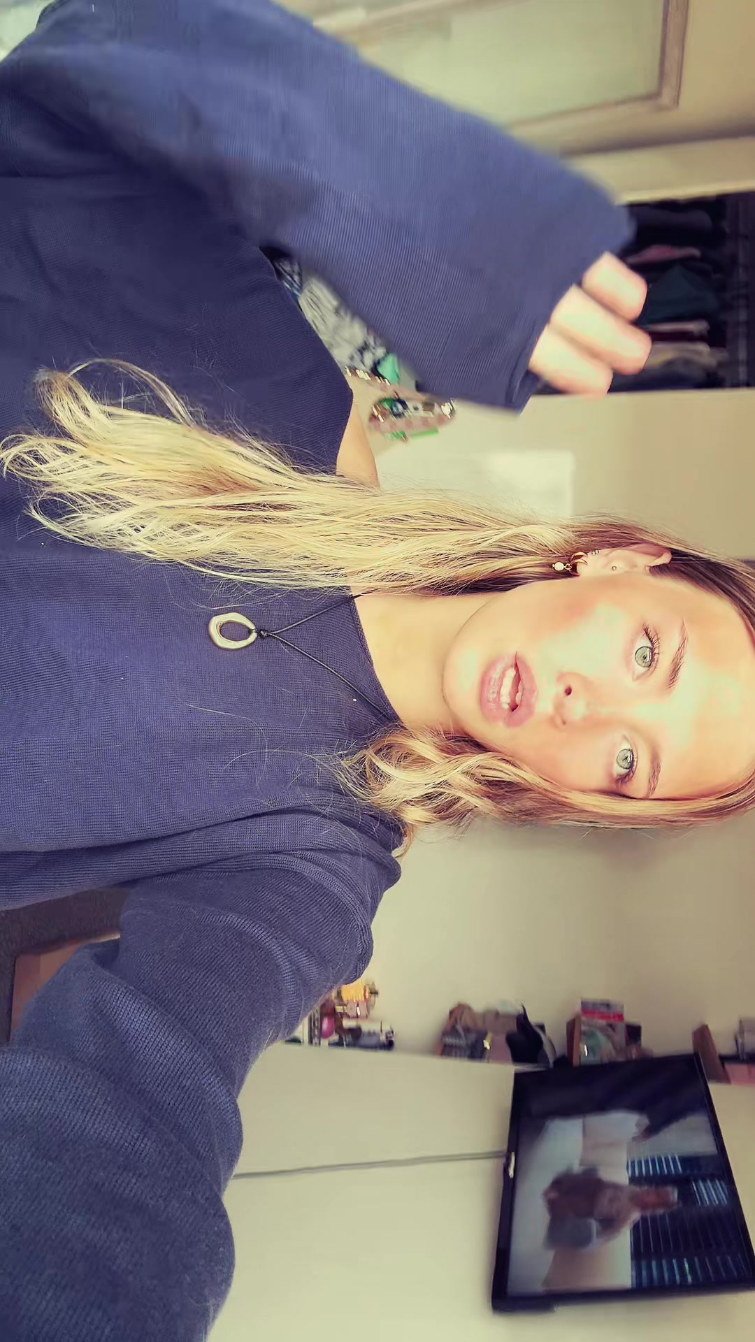 @✮Ellie✮