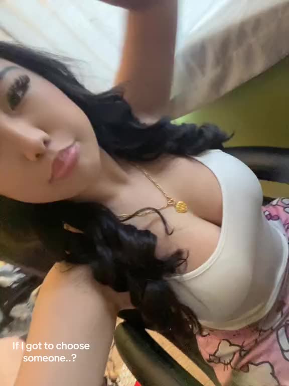 @aleenaathao