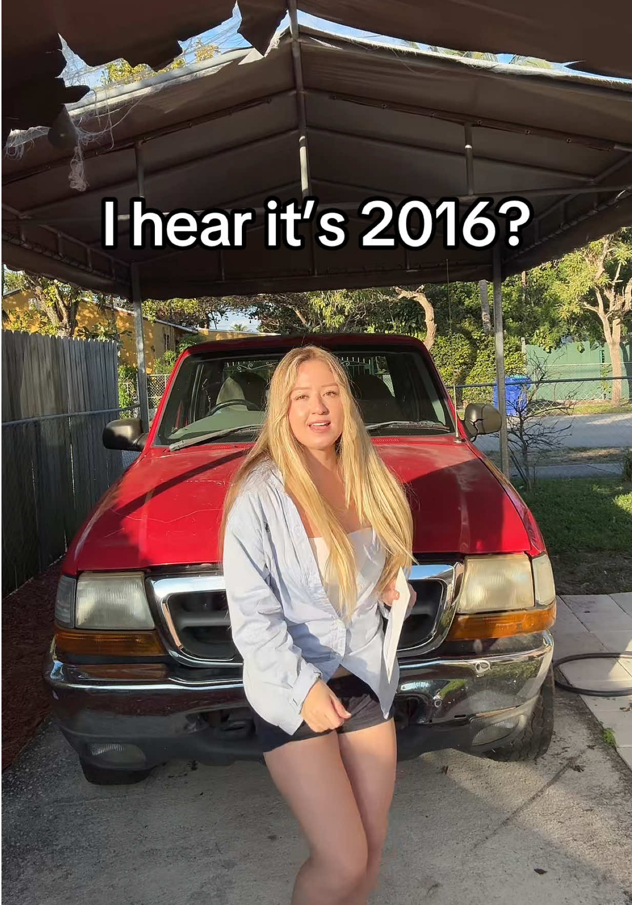 @lexislola