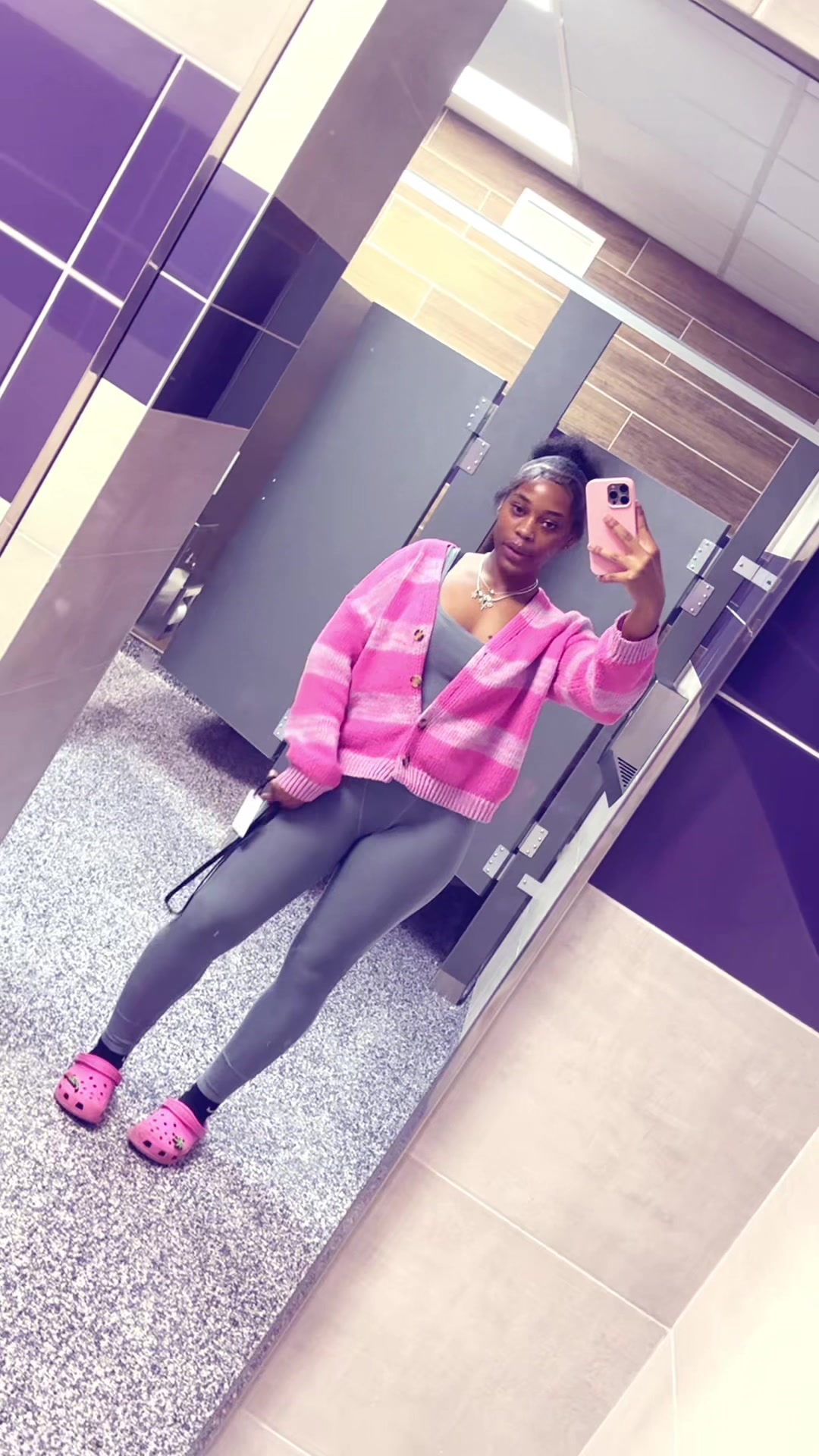 @somesexyloser_