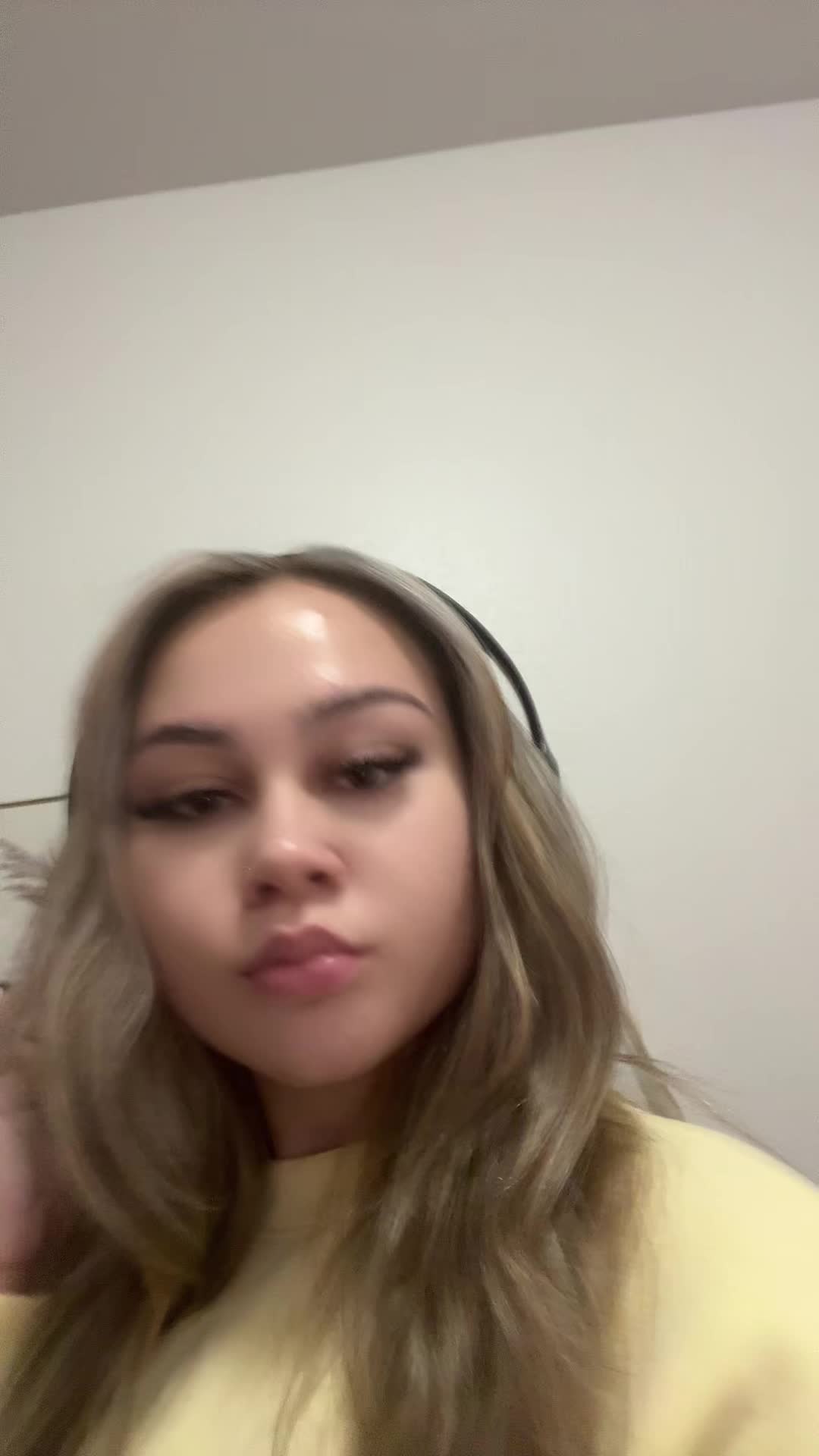 @🪩