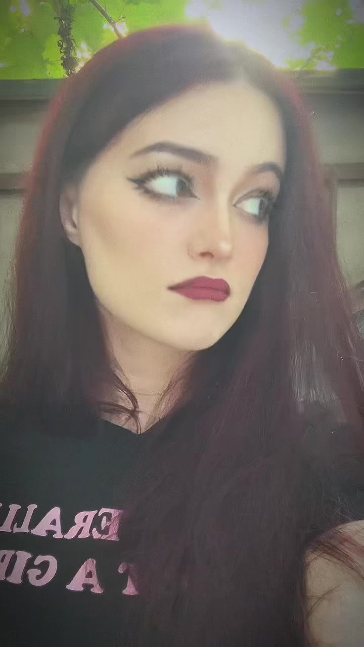 @𝔥𝔢&rsquo;𝔩𝔩𝔤𝔞𖤐
