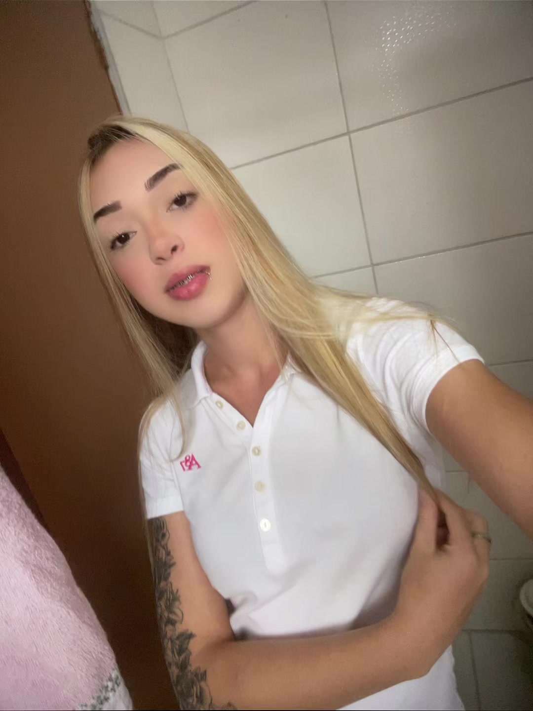 @MINA TOP EU?