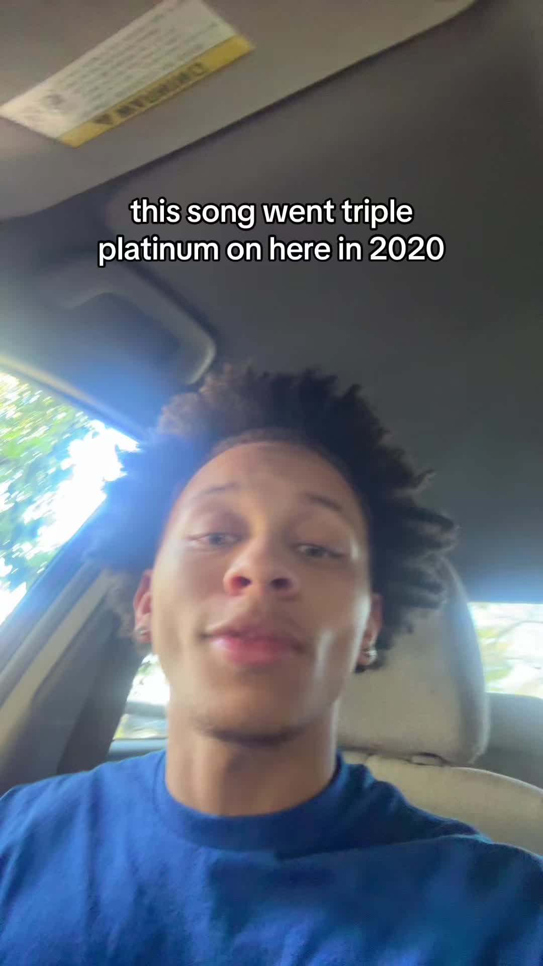 @🎲