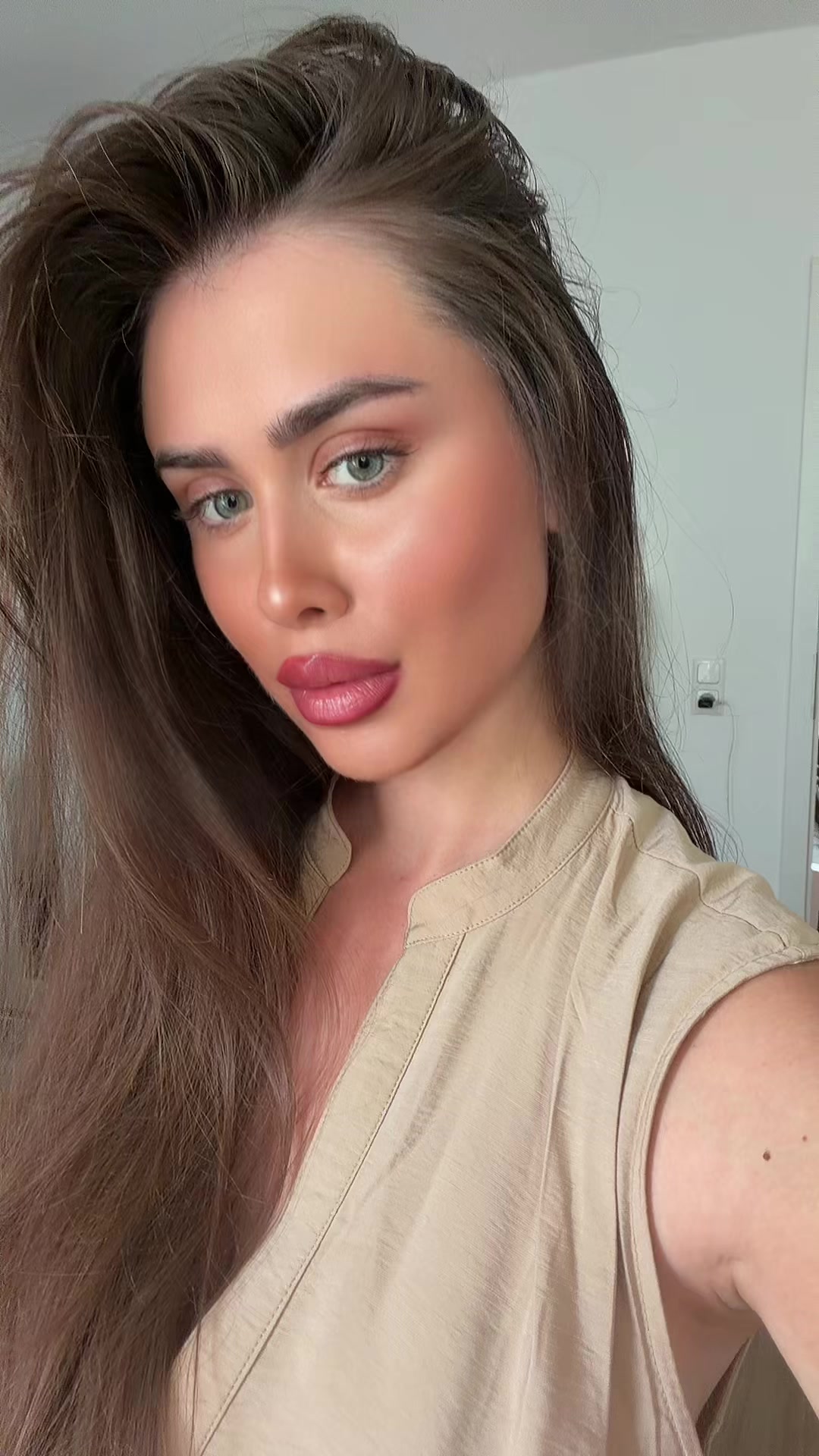 @Valerija
