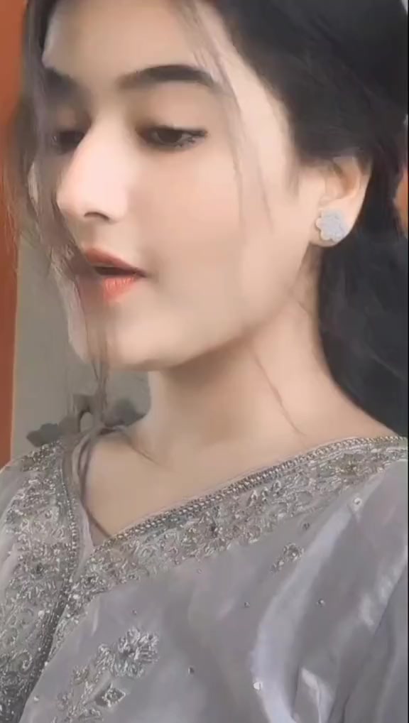 @zainab khan