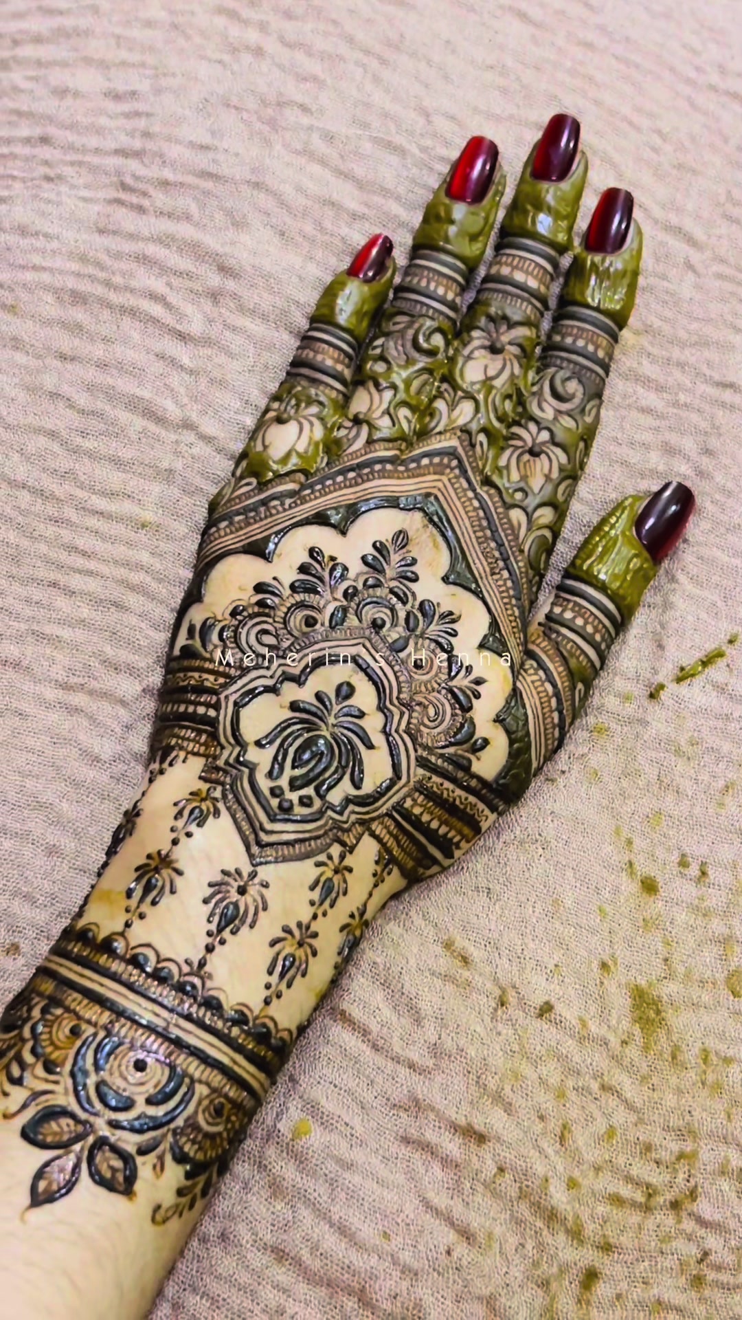 @Meherin's Henna