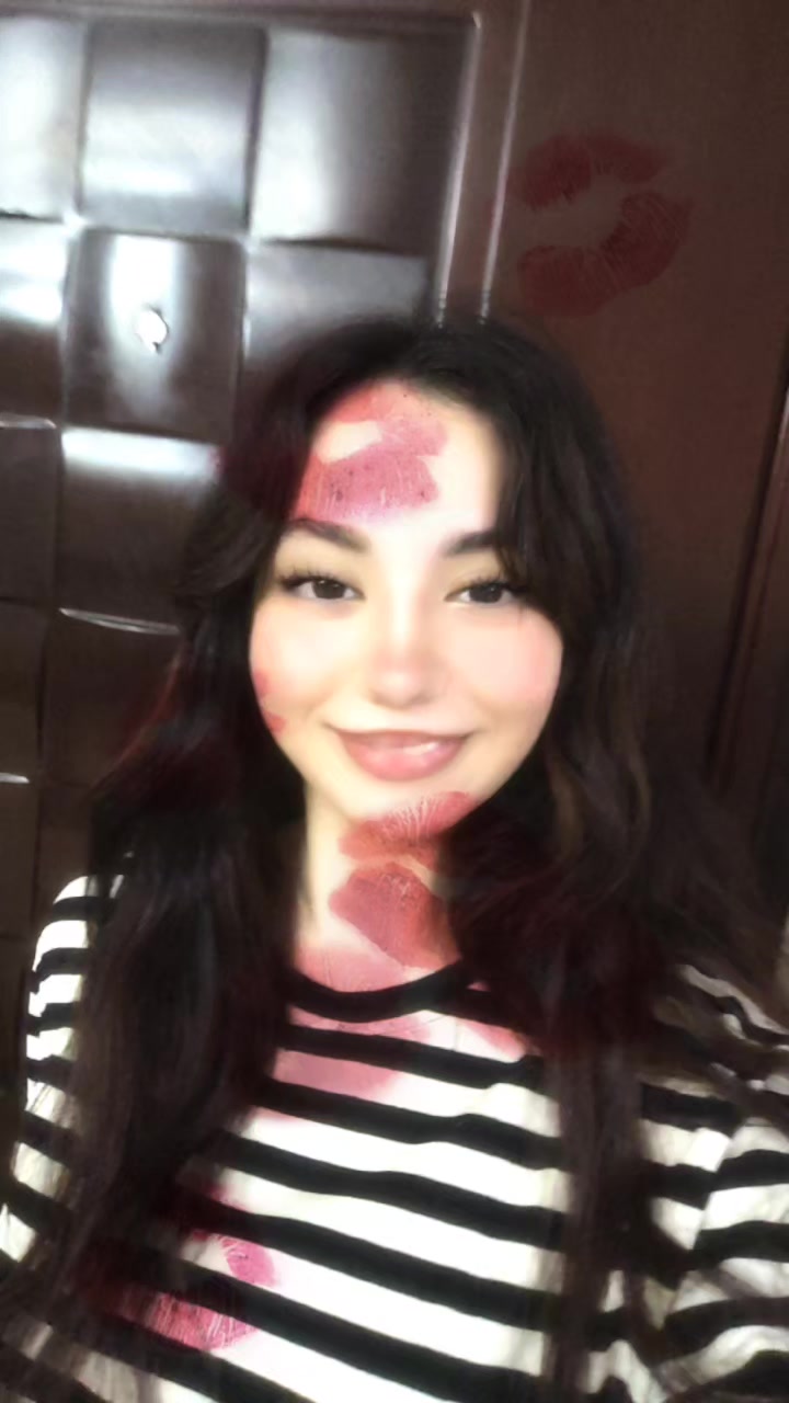 @moreenaaaaa