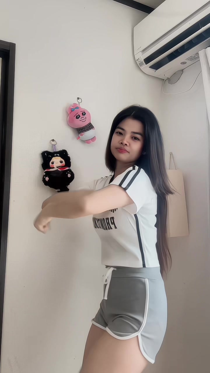 @𝔂𝓸𝓸𝓷𝔂🐻