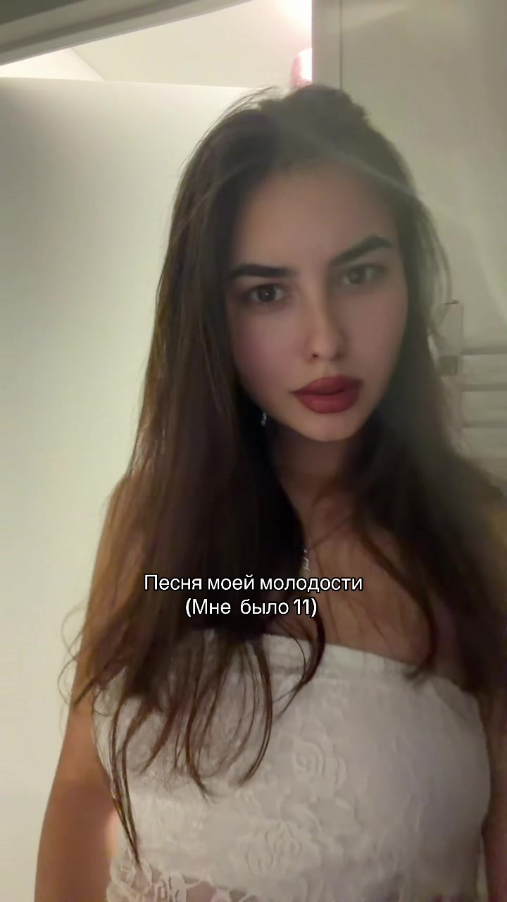 @Rozirina737